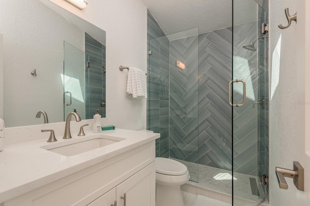 1345 Curlew Rd, Dunedin FL 34698-1924 exterior