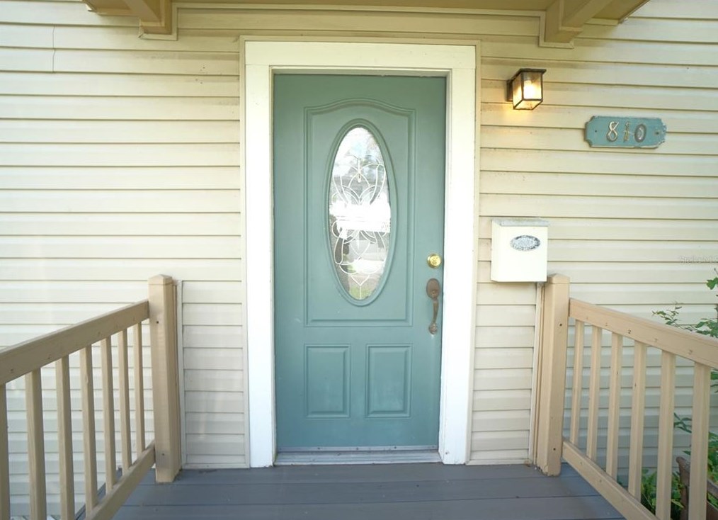 810 W Woodlawn Ave, Tampa, FL 33603