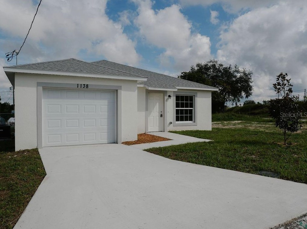 1138 Avenue E, Grenelefe, FL 33844