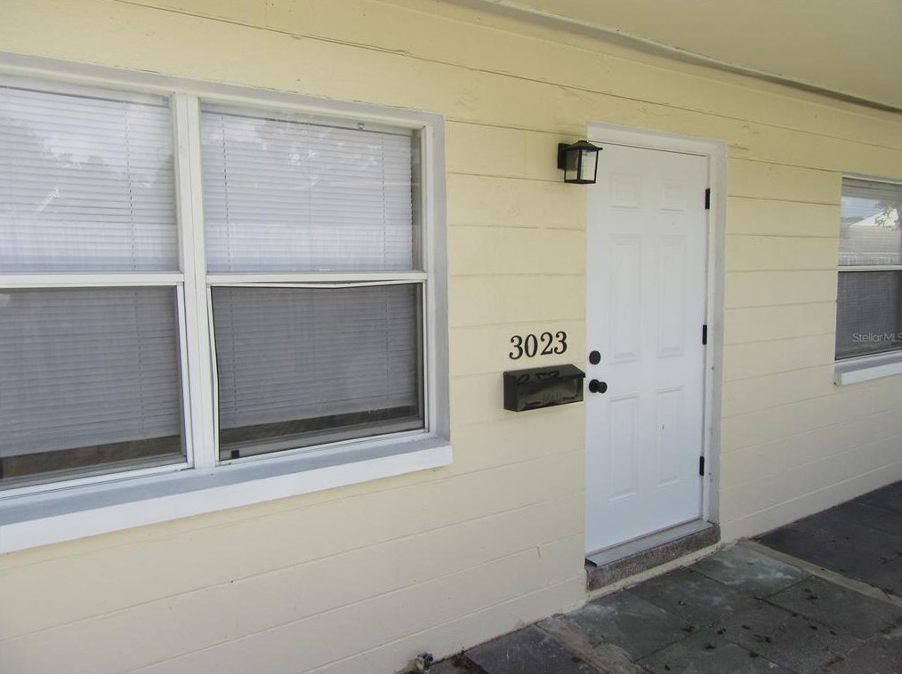 3023 28th St, Saint Petersburg, FL 33713-2604
