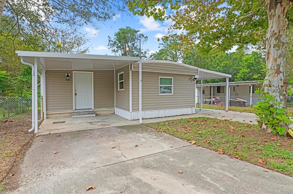 21310 Campbell Dr, Brooksville, FL 34601