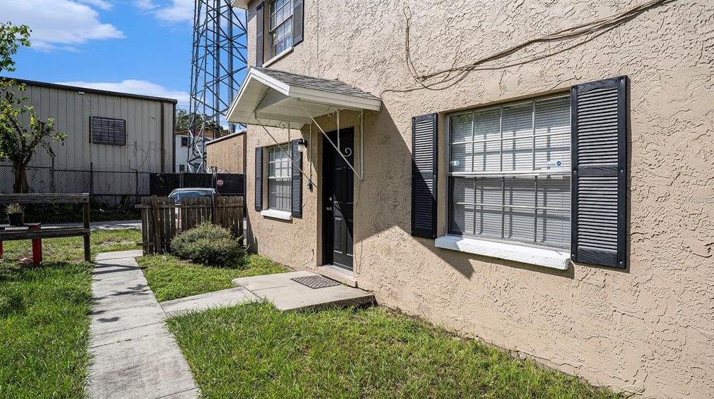 8416 N 9th St #b, Tampa, FL 33604