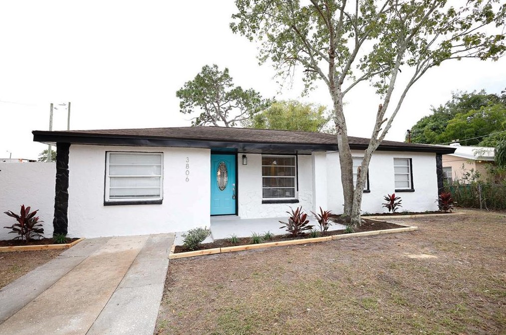 3806 W Wallace Ave, Tampa, FL 33611