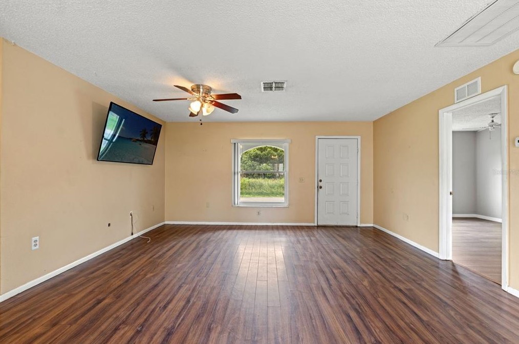 9009 Beach Rd, Brooksville, FL 34606