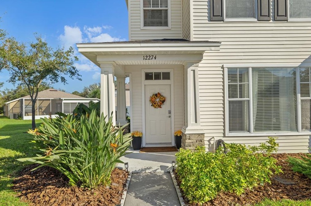 12274 Country White Cir, Tampa, FL 33635-6279