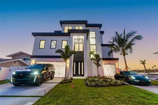 2832 W Vina Del Mar Blvd, Saint Pete Beach, FL 33706 - Photo 1