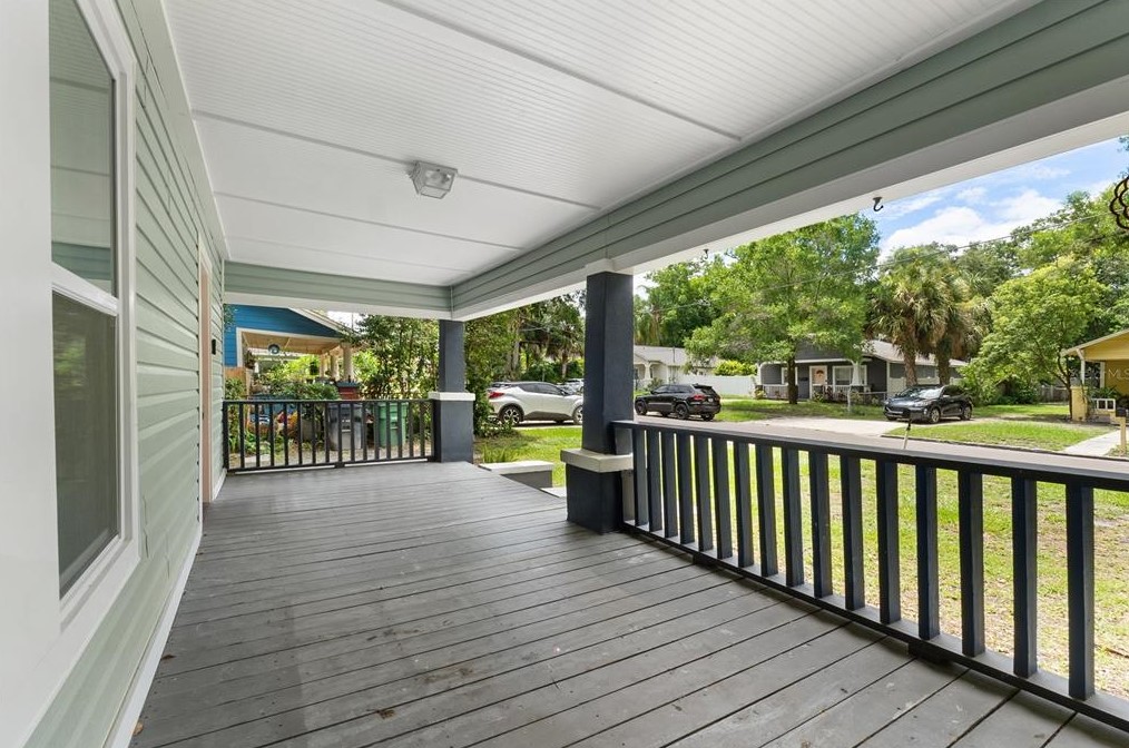 210 Cluster Ave, Tampa, FL 33604-4822