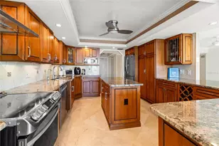 5200 Brittany Dr S, Saint Petersburg, FL 33715 - Photo 8