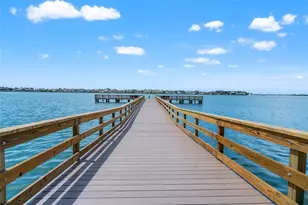 5200 Brittany Dr S, Saint Petersburg, FL 33715 - Photo 1