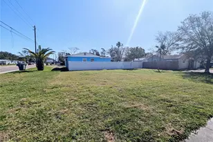 3990 54th Ave N, Saint Petersburg, FL 33714 - Photo 1