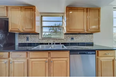 2699 Seville Boulevard #303, Clearwater, FL 33764 - Photo 6