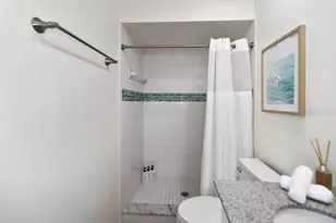 10075 W Bay St, Seminole, FL 33776 - Photo 8