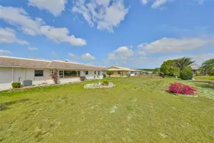 1529 Allegheny Dr, Sun City Center, FL 33573 - Photo 4