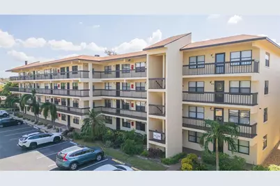 315 30 Avenue W #B201, Bradenton, FL 34205 - Photo 1