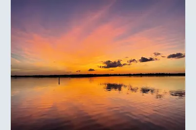 6151 Bayou Grande Boulevard NE, Saint Petersburg, FL 33703 - Photo 2