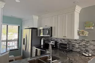 6268 Palma Del Mar Blvd S, Saint Petersburg, FL 33715 - Photo 10