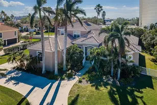 5944 Bay Dr S, Gulfport, FL 33707 - Photo 1