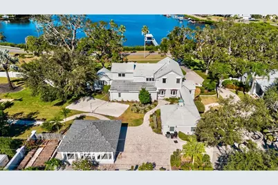 518 Riverside Drive, Tarpon Springs, FL 34689 - Photo 76