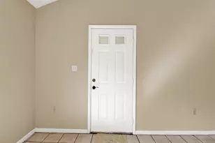 1057 Old S Dr, Lakeland, FL 33811 - Photo 14