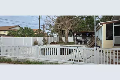 7054 Hibiscus Avenue S, South Pasadena, FL 33707 - Photo 14