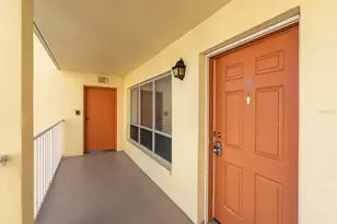 9000 Commodore Dr, Seminole, FL 33776 - Photo 2