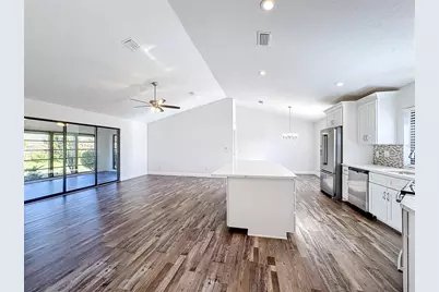 1715 S Pebble Beach Boulevard, Sun City Center, FL 33573 - Photo 6