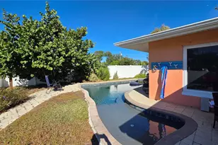 552 Tradewinds Dr, Dunedin, FL 34698 - Photo 46