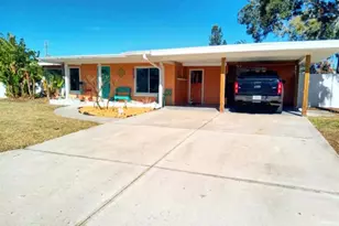 552 Tradewinds Dr, Dunedin, FL 34698 - Photo 2