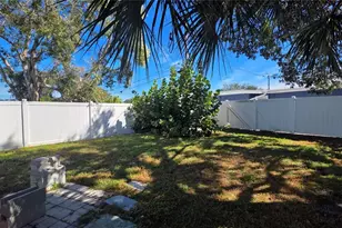 552 Tradewinds Dr, Dunedin, FL 34698 - Photo 72