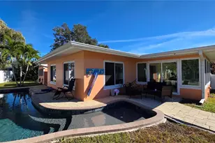 552 Tradewinds Dr, Dunedin, FL 34698 - Photo 52