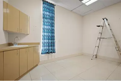 3730 Tampa Road #3730-B, Palm Harbor, FL 34684 - Photo 20