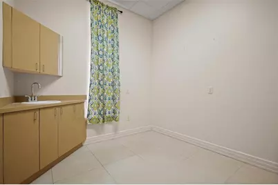 3730 Tampa Road #3730-B, Palm Harbor, FL 34684 - Photo 22