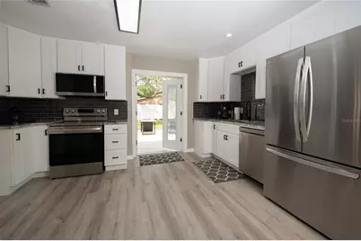 1779 Shore Acres Boulevard NE, Saint Petersburg, FL 33703 - Photo 6