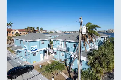 483 E Shore Drive #D3, Clearwater Beach, FL 33767 - Photo 32