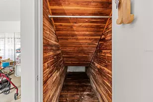 30 SE Kings Bay Dr, Crystal River, FL 34429 - Photo 16