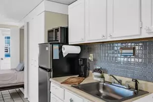 483 E Shore Dr, Clearwater Beach, FL 33767 - Photo 14