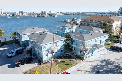 483 E Shore Drive #D4, Clearwater Beach, FL 33767 - Photo 2