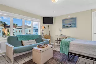 483 E Shore Dr, Clearwater Beach, FL 33767 - Photo 6