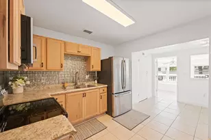 3918 W Fig St, Tampa, FL 33609 - Photo 8