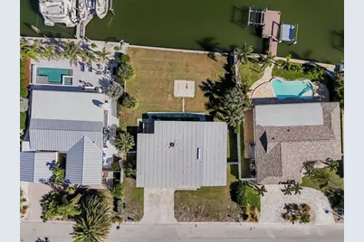 17163 2nd Street E, North Redington Beach, FL 33708 - Photo 6