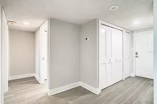 400 Island Way, Clearwater Beach, FL 33767 - Photo 4