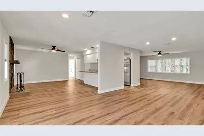 7801 17th Way N, Saint Petersburg, FL 33702 - Photo 12