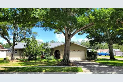 7801 17th Way N, Saint Petersburg, FL 33702 - Photo 2