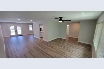 7801 17th Way N, Saint Petersburg, FL 33702 - Photo 10