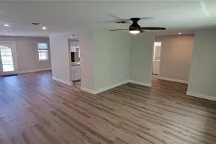 7801 17th Way N, Saint Petersburg, FL 33702 - Photo 10