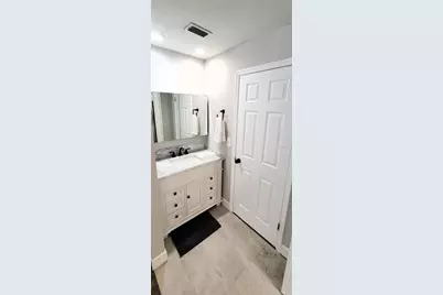 7801 17th Way N, Saint Petersburg, FL 33702 - Photo 18