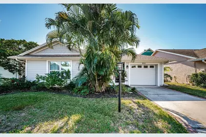 812 Franklin Circle, Palm Harbor, FL 34683 - Photo 1