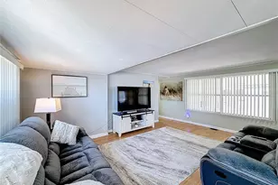 162 S St Thomas Cir, Apollo Beach, FL 33572 - Photo 8