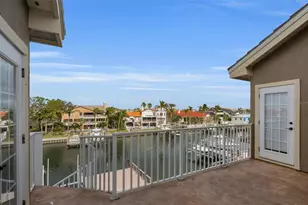 119 8th St E, Tierra Verde, FL 33715 - Photo 48