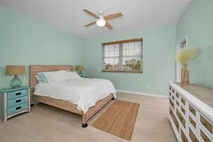 119 8th St E, Tierra Verde, FL 33715 - Photo 46
